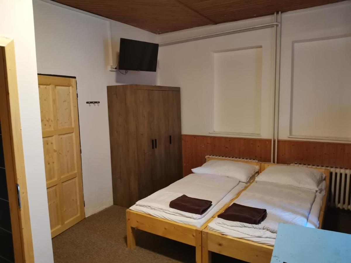 Penzion U Hrocha Lučany nad Nisou Exterior foto